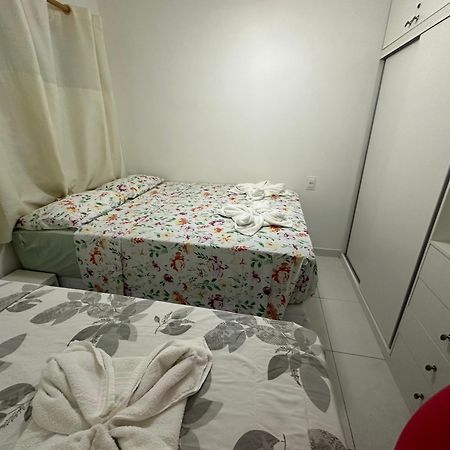 Camassari Flat Guarajuba 4 Quartos Terreo A Beira Mar - Pe Na Areia - Governanca Com Arrumadeira E Wi Fi Inclusos מראה חיצוני תמונה