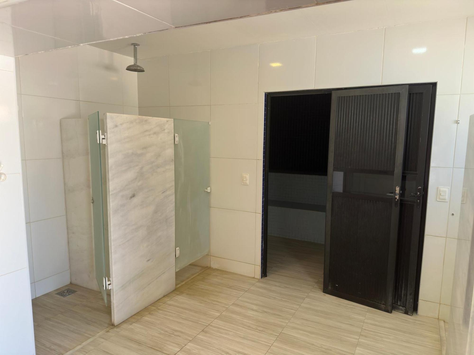 Camassari Flat Guarajuba 4 Quartos Terreo A Beira Mar - Pe Na Areia - Governanca Com Arrumadeira E Wi Fi Inclusos מראה חיצוני תמונה