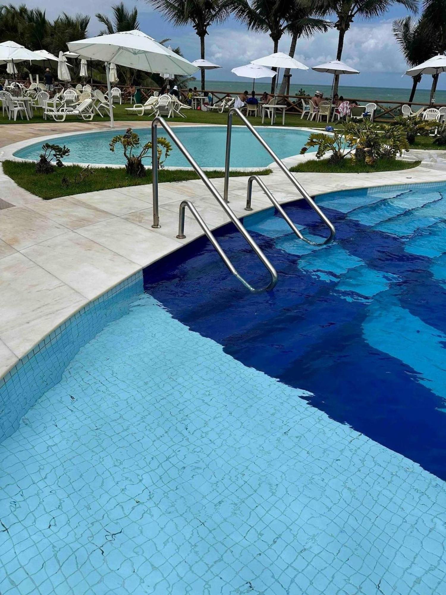 Camassari Flat Guarajuba 4 Quartos Terreo A Beira Mar - Pe Na Areia - Governanca Com Arrumadeira E Wi Fi Inclusos מראה חיצוני תמונה