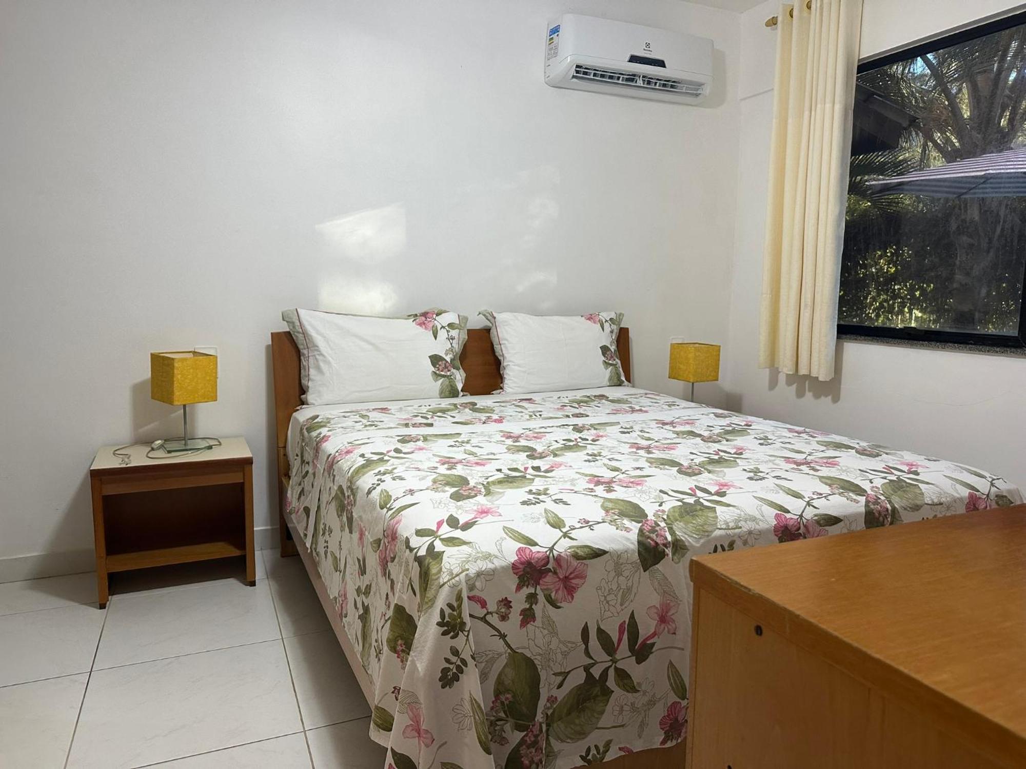 Camassari Flat Guarajuba 4 Quartos Terreo A Beira Mar - Pe Na Areia - Governanca Com Arrumadeira E Wi Fi Inclusos מראה חיצוני תמונה