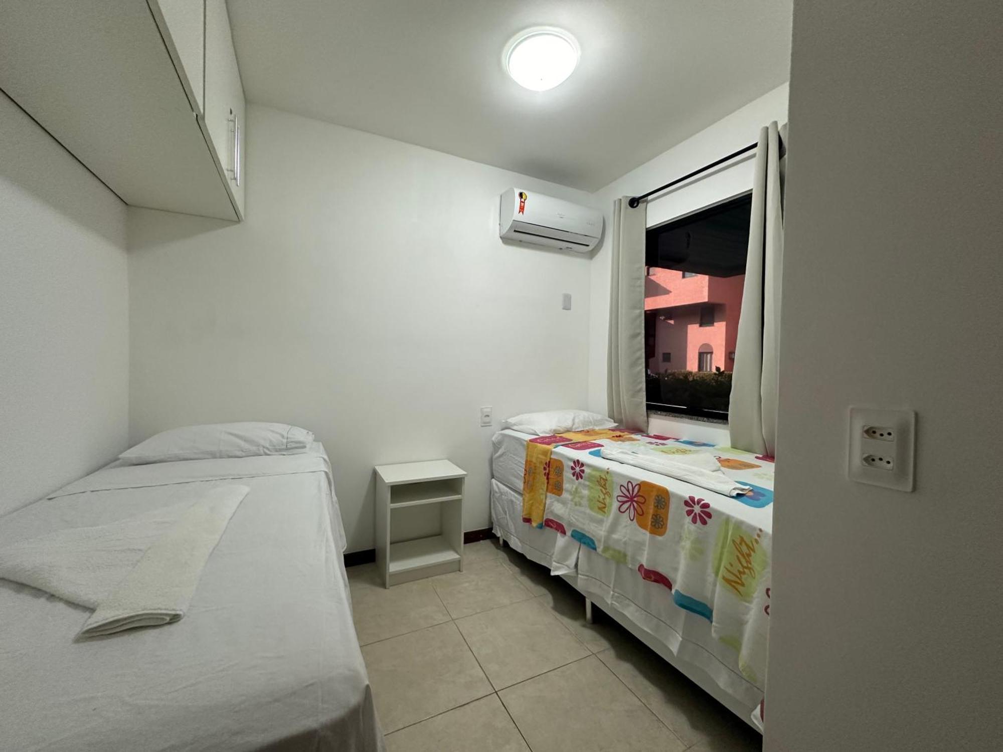 Camassari Flat Guarajuba 4 Quartos Terreo A Beira Mar - Pe Na Areia - Governanca Com Arrumadeira E Wi Fi Inclusos מראה חיצוני תמונה