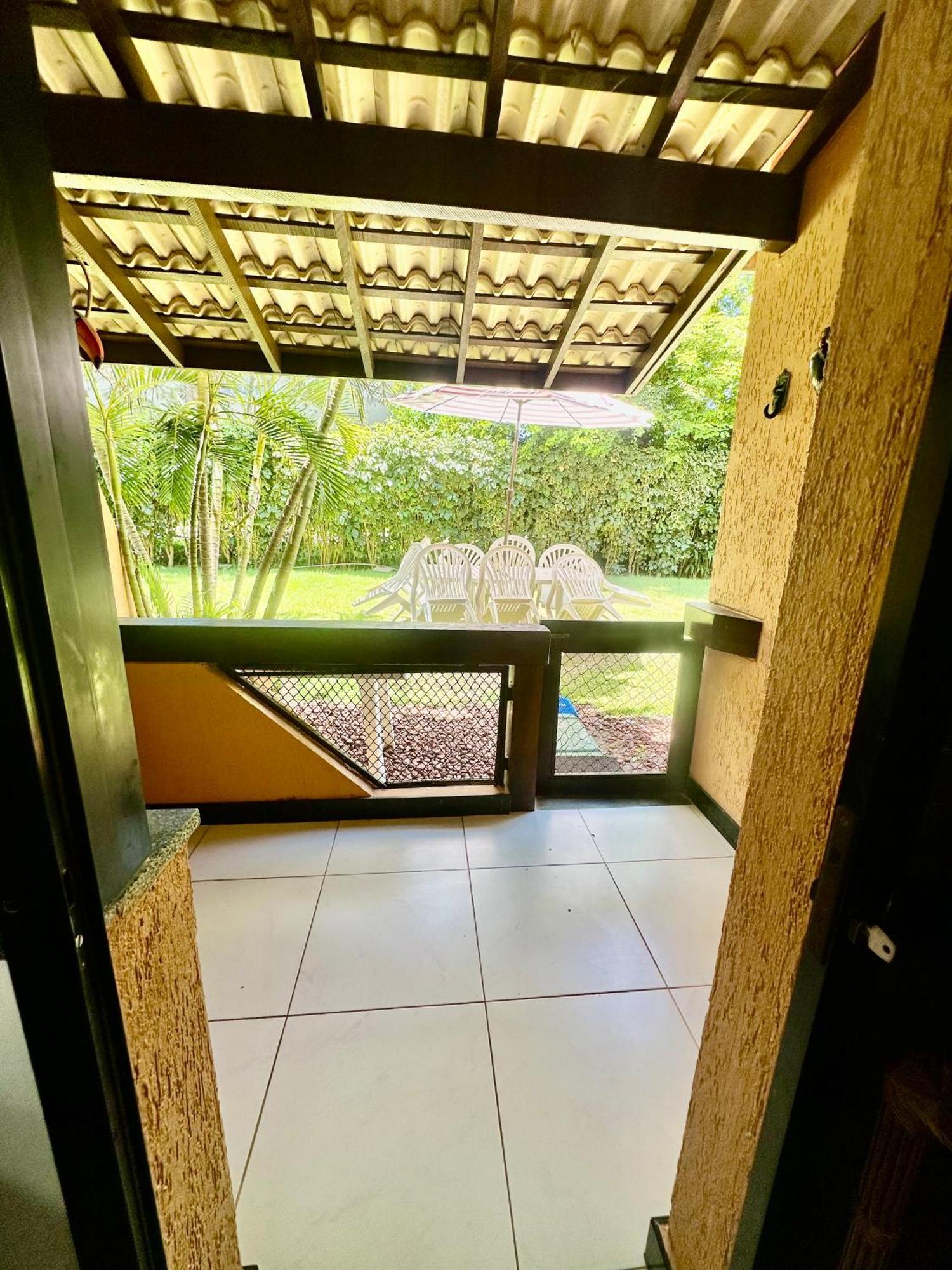 Camassari Flat Guarajuba 4 Quartos Terreo A Beira Mar - Pe Na Areia - Governanca Com Arrumadeira E Wi Fi Inclusos מראה חיצוני תמונה