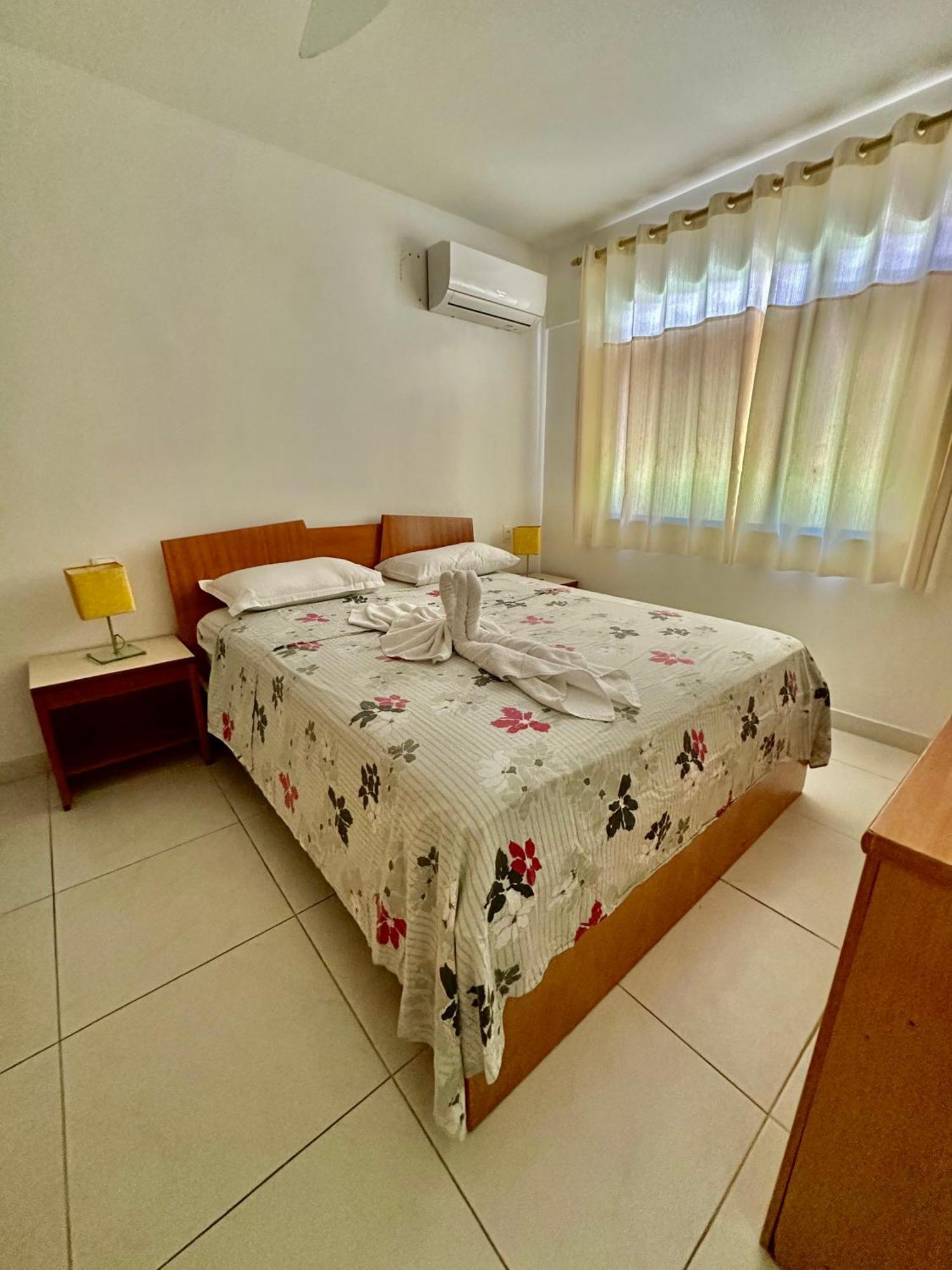 Camassari Flat Guarajuba 4 Quartos Terreo A Beira Mar - Pe Na Areia - Governanca Com Arrumadeira E Wi Fi Inclusos מראה חיצוני תמונה